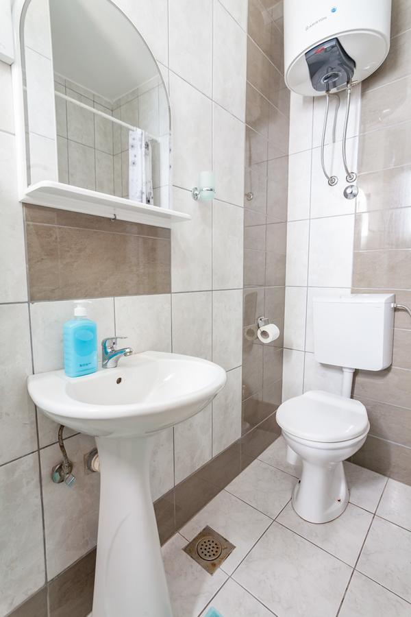 Vongola Apartment Utjeha Ngoại thất bức ảnh