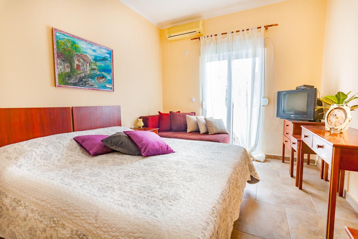 Vongola Apartment Utjeha Ngoại thất bức ảnh